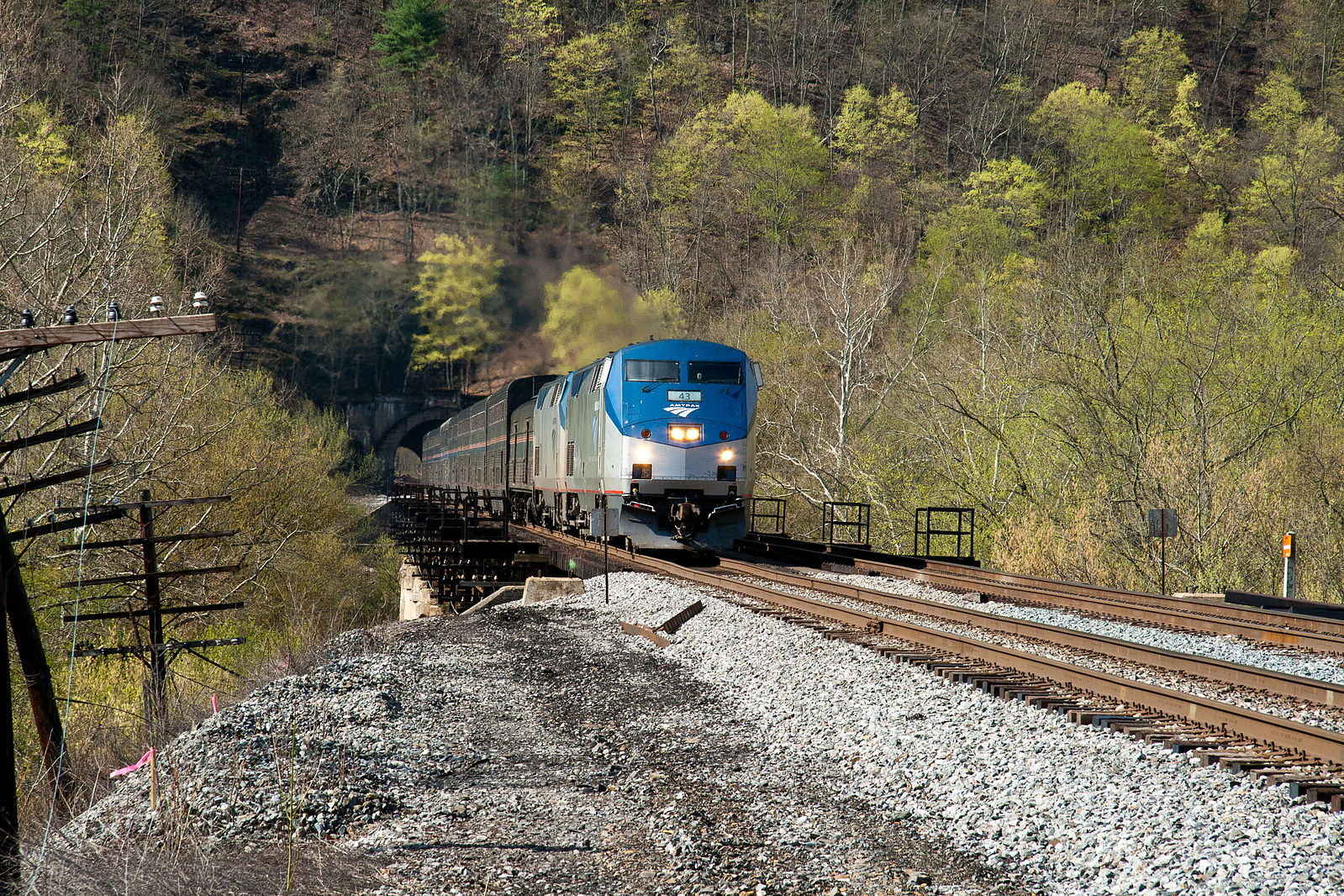 The Cumberland Gap is long on scenery and short on cell signal. Photo by jpmueller99 from Shenandoah Valley of VA, USA, CC BY 2.0 https:\/\/creativecommons.org\/licenses\/by\/2.0, via Wikimedia Commons