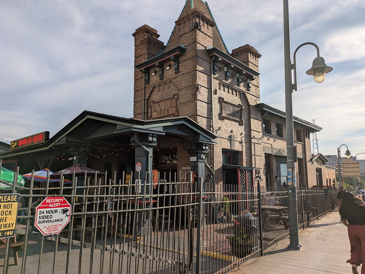 Dinosaur BBQ in the old Lehigh Valley Railroad station.